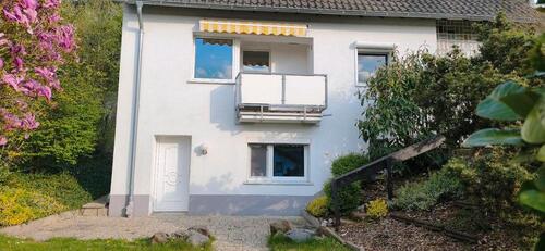 Foto - Frisch renovierte 3-Zimmer-Souterrainwohnung (45m²) in Ehlscheid