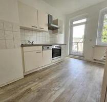 Tolle Wohnung mit Einbauküche und Balkon - Aue-Bad Schlema