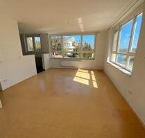 Wunderschöne und sehr helle Eigentumswohnung - Reichartshausen