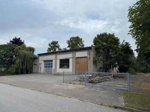 Foto - Gewerbeimmobilie mit Potenzial - 320.000,00&nbsp;EUR Kaufpreis, ca.&nbsp; 20,00&nbsp;m&sup2;&nbsp;Wohnfl&auml;che