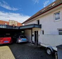Exklusive Doppelhaushälfte auf drei Ebenen mit Pool und Sauna - Rötgesbüttel