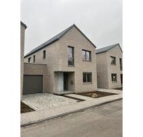 Neubau modernes Einfamilienhaus in Geilenkirchen, zu vermieten - Übach-Palenberg