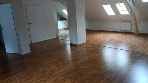 Foto - Charmante 3-Zimmer-Dachgeschosswohnung – SOFORT BEZUGSFERTIG