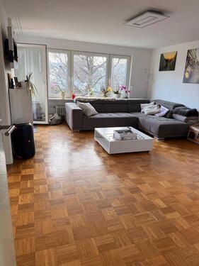 Foto - 3 ZKB-WohnungDreifamilienhaus in zentraler Lage zu vermieten