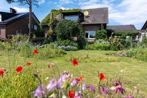 Foto - Freistehendes Architektenhaus in sehr gefragter Lage