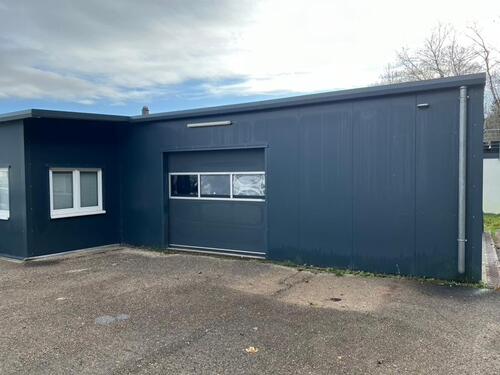 Foto - Stellplatz PKW -in geschlossener Halle- trocken, Videoüberwacht