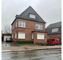 Renovierte 4-Zimmer-Wohnung mit Garten in zentraler Lage, Husum