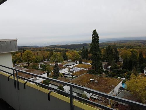 Foto - Helle 3ZKB mit traumhaften Taunusblick - ca 75qm im 4 OG