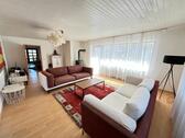 Foto - Großzügiger, zeitloser Winkelbungalow mit Einliegerwohnung