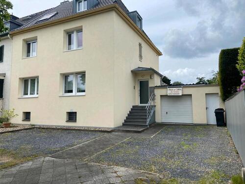 Foto - 3 Familienhaus, gute Lage in Mönchengladbach , Preis auf Anfrage