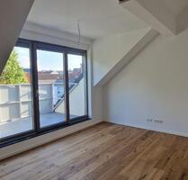 Penthouse mit Aufzug und Einbauküche in Citylage, große Dachloggia und grün drum herum - Hannover Vahrenwald-List