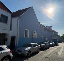 Haus in Büttelborn - 750.000,00&nbsp;EUR Kaufpreis, ca.&nbsp; 250,00&nbsp;m&sup2; in Büttelborn (PLZ: 64572)