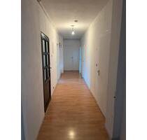 Wohnung zu vermieten - 700,00&nbsp;EUR Kaltmiete, ca.&nbsp; 100,00&nbsp;m&sup2; in Hof (PLZ: 95028) Altstadt