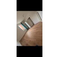 1 WG-Zimmer in saniertem Haus – ab 15. November frei - Bremen Burglesum