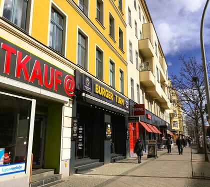 Foto - Bikes oder Baklava? Vielseitige Fläche in ruhiger Hoflage!