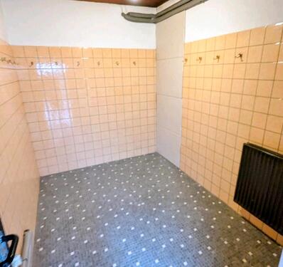 Foto - L1106: Selfstorage Lagerraum-Garage zu vermieten.Selbstlager,Lagerbox, Abstellraum, Frachtraum, Haus-Wohnung-Umzug selber einlagern. Stellplatz-Möbel-Küche, Kein Seecontainer, kein Lagercontainer.