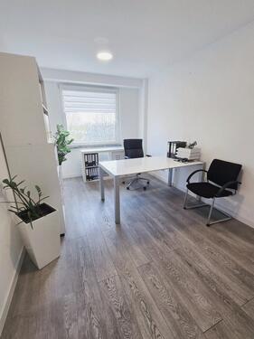 Foto - Viel Licht & Ruhe – Einzelbüro in Reinickendorf