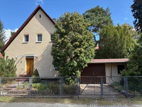Foto - Einfamilienhaus mit Garten ab April in Kleinmachnow zu vermieten