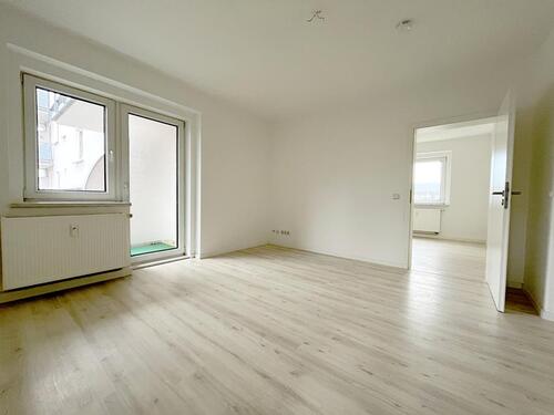 Foto - 4-Raum-Familienwohnung mit Balkon im Hochparterre!