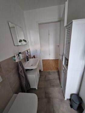 Foto - Moderne 1-Zimmer-Wohnung mit Balkon und Tiefgarage in Langen (Hes