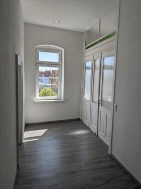 Foto - Helle 3-Zimmer-Dachgeschosswohnung mit EBK
