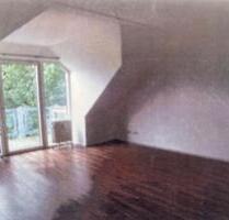 mod. 2-Zi. DG Wohng, Balkon, gute Verkehrsanbindgung, ruhige Lahe - Büdelsdorf