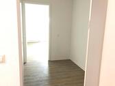 Foto - Nur mit Wohnberechtigungsschein für 2 Personen! Moderne 2-Raum-Wohnung mit Aufzug und Balkon