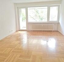 3 ZIMMERWOHNUNG KINDERFREUNDLICH DURCH GARTENNUTZUNG (SPIELPLATZ) BALKON WANNENBAD GÄSTE WC KÜCHE - Frankfurt am Main Mitte-Nord