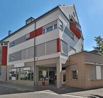 Ladenlokal Stadtmitte - 2.500,00 EUR Kaltmiete, ca.  204,00 m² in Böblingen (PLZ: 71032)