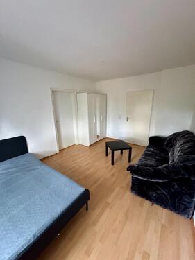 Foto - 1 Zimmer Dachgeschoßwohnung zur Miete in Köln