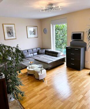 Foto - ### TOP: tolle 2,5 Zi.Whg., Parkett, Garten, Fussbd.hzg., EBK