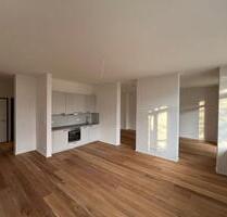 Helle, modern geschnittene 1,5 Zimmerwhg. mit Tiefgarage, Amberg