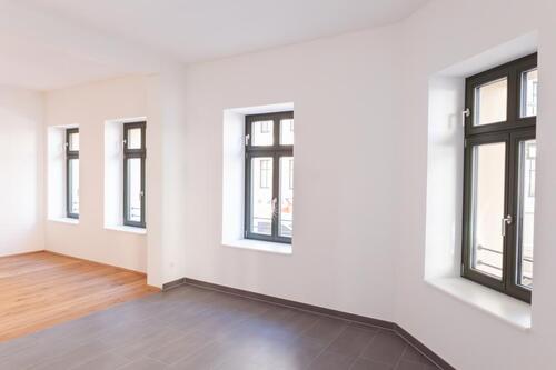 Foto - Hochwertig sanierte 3-Zimmer-Wohnung mit Garten, EBK und historischem Altbauflair - WE02