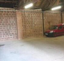 Stellplätze in abgeschlossener Halle - Waldeck