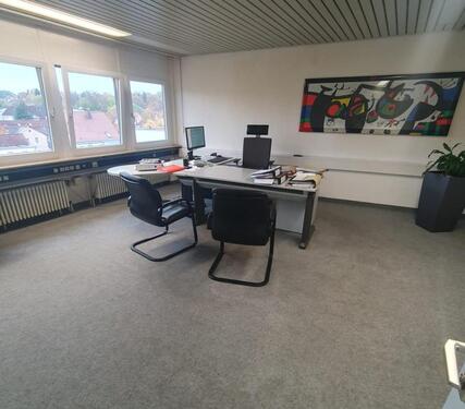 Foto - Großzügige Büro- oder Praxisfläche im 3. OG eines Bürogebäudes - ab 042026 - in Aalen zu vermieten