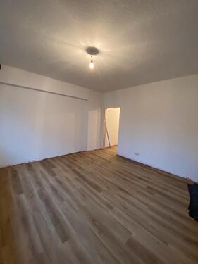 Foto - MODERNE 70m² WOHNUNG MIT OFFENER WOHNKÜCHE+TERASSE IN PR. STRÖHEN