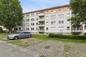 Foto - 3-Raum-DG-Wohnung mit EBK in direkter Bahnhofsnähe zum Eigennutz!