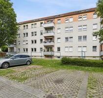 3-Raum-DG-Wohnung mit EBK in direkter Bahnhofsnähe zum Eigennutz! - Neukieritzsch