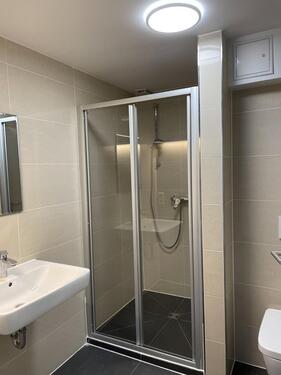 Foto - 3 Familienhaus zu verkaufen, komplett renoviert