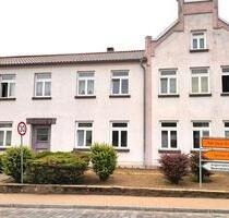 Mehrfamilienhaus in Marlow am Markt, kein Makler. Großer Garten