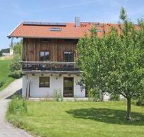 Ruhige EG-Wohnung mit Terrasse, Garten, Garage und Carport - Rimsting