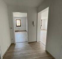 Erstbezug nach Renovierung – 2-Zimmer-Wohnung zentral in Herborn