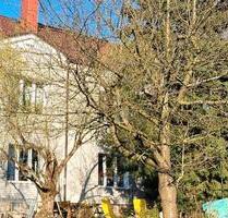 Ein Haus in malerischer Lage - 290.000,00&nbsp;EUR Kaufpreis, ca.&nbsp; 300,00&nbsp;m&sup2; in Leisnig (PLZ: 04703)