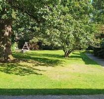 Provisionsfrei in Nienstedten: 4-Zimmer & großer Garten - Hamburg Altona