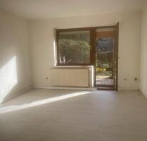 3-Zimmer-Wohnung mit Terrasse Garten in Lokstedt, komplett sanie - Hamburg Eppendorf