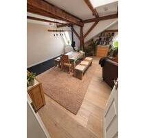 Charmante vollmöblierte 3-Zimmer-DG-Wohnung mit Balkon + Domblick - Magdeburg Brückfeld