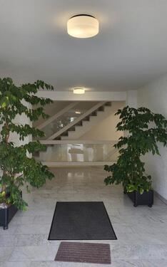 Foto - 1,5 Zimmer Apartment mit Garage und Sonnenloggia