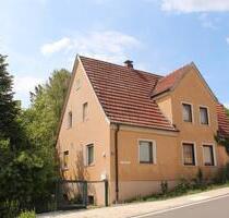 Freistehendes Einfamilienhaus mit Einliegerwohnung - Oerlenbach