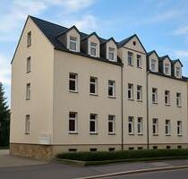 Frisch renovierte Wohnung mit Einbauküche, Internet und Gartenzugang - Chemnitz Borna-Heinersdorf