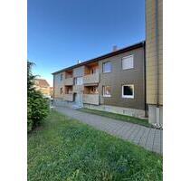 Provisionsfreie EG-Whg mit 3 Zimmern, 2 Balkonen + Garage - Heubach